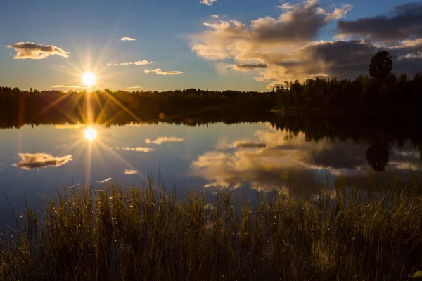 Tramonto Autunnale Lago Della Lapponia Svezia Settentrionale — Foto Stock