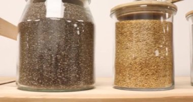 self servis organik gıdalar. Çevre dostu sıfır atık dükkanı. Küçük yerel işletme 4K UHD