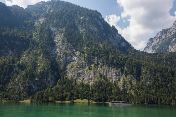 德国南部巴伐利亚科尼格湖的夏季风景 — 图库照片