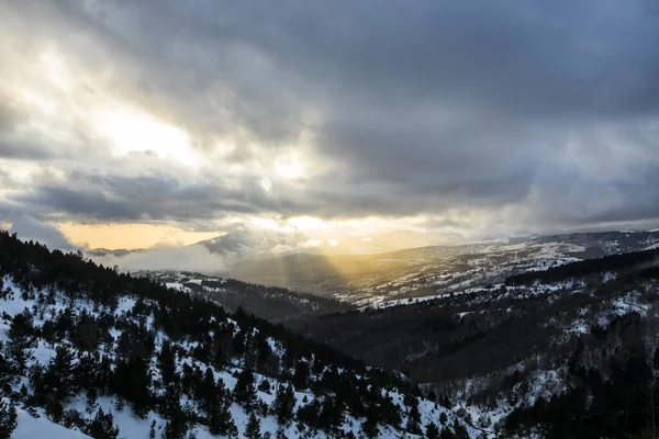 Zachód Słońca Zimowego Górach Camprodon Pireneje Girona Hiszpania — Zdjęcie stockowe