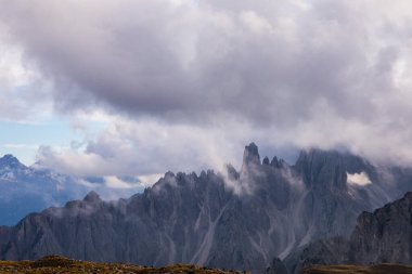 Tre Cime Di Lavaredo 'da gün batımı, Dolomitler, Alpler, Kuzey İtalya