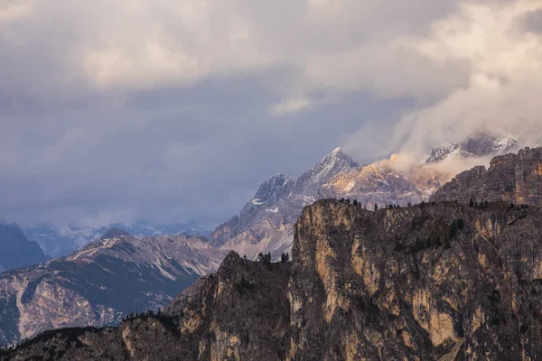 Puesta Sol Las Montañas Dolomitas Alpes Norte Italia Europa —  Fotos de Stock