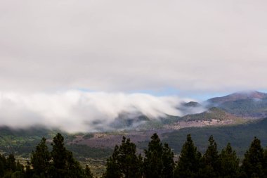 Caldera De Taburiente 'de bulutlar, La Palma Adası, Kanarya Adaları, İspanya