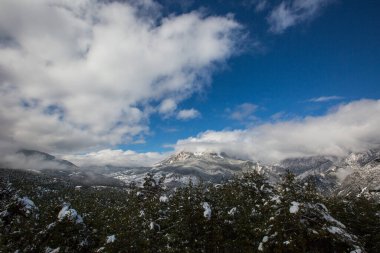 Bergueda dağlarında kış, Barselona, Katalonya, Pireneler, İspanya