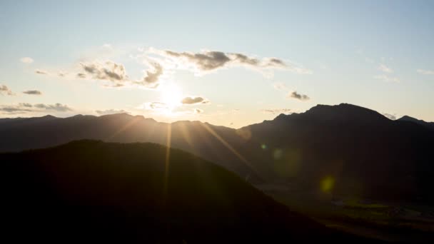 Adegan Selang Waktu Musim Panas Matahari Terbenam Vall Bas Garrotxa — Stok Video