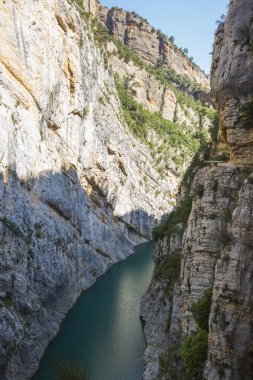 Congost De Montrebei 'de yaz manzarası, Montsec, İspanya.