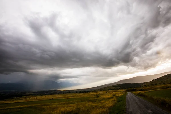 Sonnenuntergang Und Dramatische Wolken Cerdanya Pyrenäen Spanien — Stockfoto