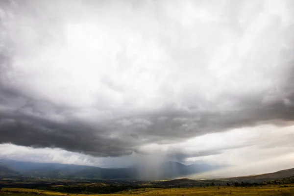 Sonnenuntergang Und Dramatische Wolken Cerdanya Pyrenäen Spanien — Stockfoto