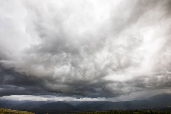 Sonnenuntergang Und Dramatische Wolken Cerdanya Pyrenäen Spanien — Stockfoto