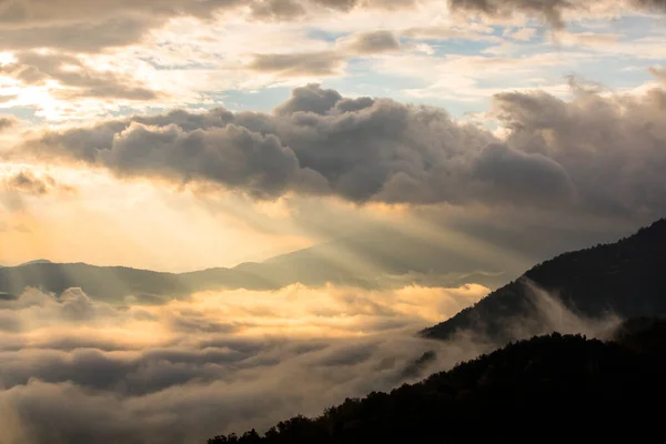 Outono Nascer Sol Puigsacalm Pico Garrotxa Norte Espanha — Fotografia de Stock