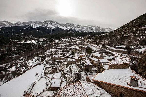 Jonge Wandelares Die Geniet Querforadat Cerdanya Pyreneeën Spanje — Stockfoto