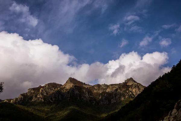 Осінній Схід Сонця Puigsacalm Пік Garrotxa Girona Північна Іспанія — стокове фото