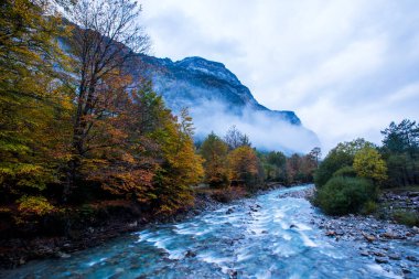 Sonbahar Ordesa ve Monte Perdido Ulusal Parkı, İspanya