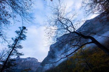 Sonbahar Ordesa ve Monte Perdido Ulusal Parkı, İspanya