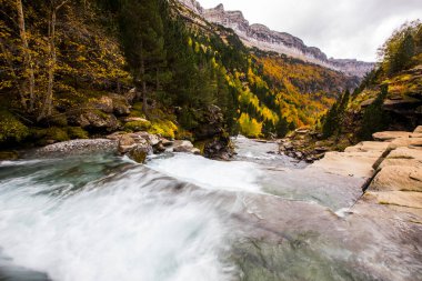Sonbahar Ordesa ve Monte Perdido Ulusal Parkı, İspanya