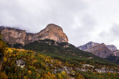 Sonbahar Ordesa ve Monte Perdido Ulusal Parkı, İspanya