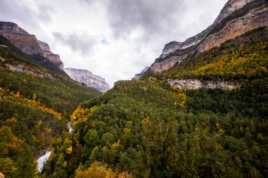 Sonbahar Ordesa ve Monte Perdido Ulusal Parkı, İspanya