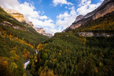 Sonbahar Ordesa ve Monte Perdido Ulusal Parkı, İspanya