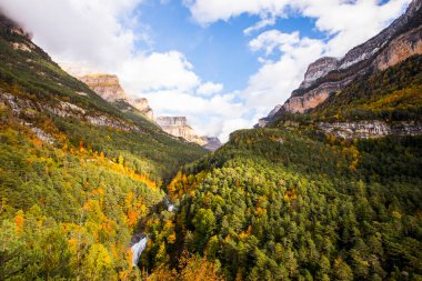 Sonbahar Ordesa ve Monte Perdido Ulusal Parkı, İspanya