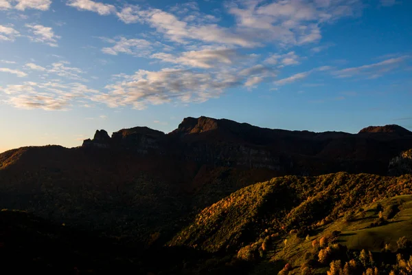 Herfst Zonsopgang Puigsacalm Peak Garrotxa Noord Spanje — Stockfoto