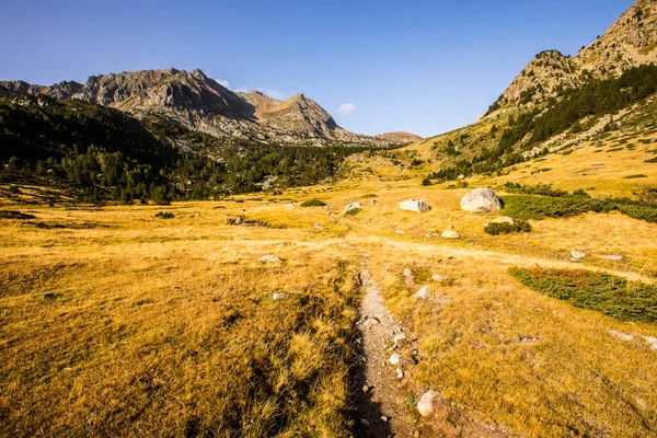 Mountain Landscape Campcardos Valley Cerdanya Pyrenees France — Fotografia de Stock