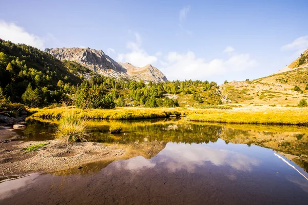 Mountain Landscape Campcardos Valley Cerdanya Pyrenees France — Foto de Stock