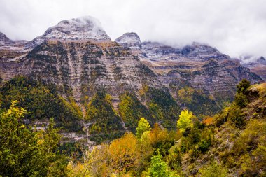 Sonbahar Ordesa ve Monte Perdido Ulusal Parkı, İspanya