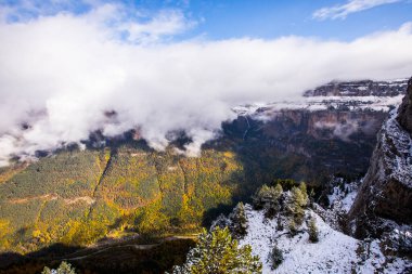 Sonbahar Ordesa ve Monte Perdido Ulusal Parkı, İspanya