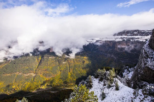 Sonbahar Ordesa ve Monte Perdido Ulusal Parkı, İspanya