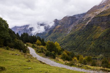 Sonbahar Ordesa ve Monte Perdido Ulusal Parkı, İspanya