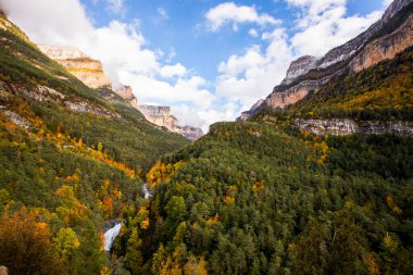 Sonbahar Ordesa ve Monte Perdido Ulusal Parkı, İspanya