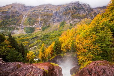Sonbahar Ordesa ve Monte Perdido Ulusal Parkı, İspanya