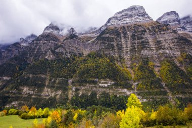 Sonbahar Ordesa ve Monte Perdido Ulusal Parkı, İspanya