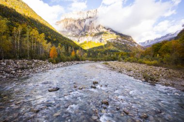 Sonbahar Ordesa ve Monte Perdido Ulusal Parkı, İspanya
