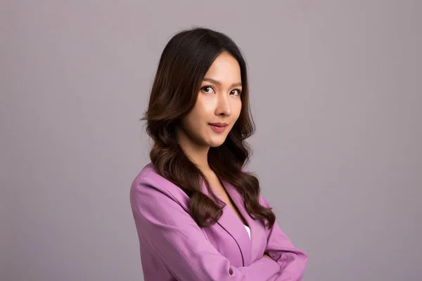 Businesswoman Long Hair Asian Wearing Pink Suit Standing Her Arms — ストック写真