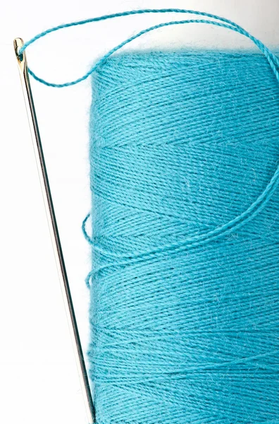 Mavi iğne iplik