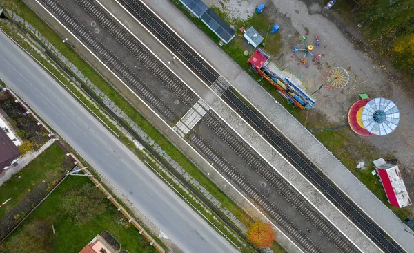 Von Oben Nach Unten Luftaufnahme Der Bunten Eisenbahnstraße Yaremche Ukraine — Stockfoto