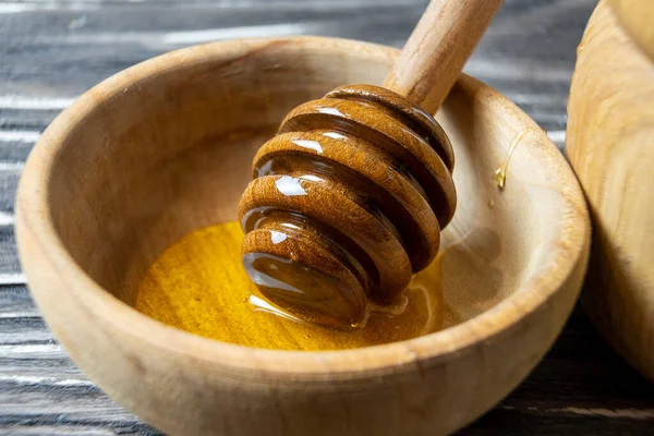 Αρωματικό Μέλι Στάζει Από Μέλι Dipper Μέλι Ένα Μπολ Στάζει — Φωτογραφία Αρχείου