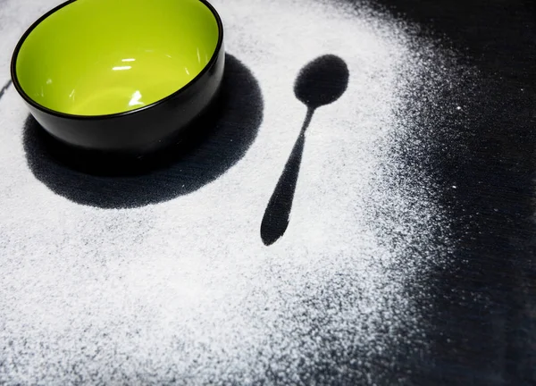 Ceramic Green Bowl Fork Spoon Table Fork Spoon Silhouette White — Stock Photo, Image