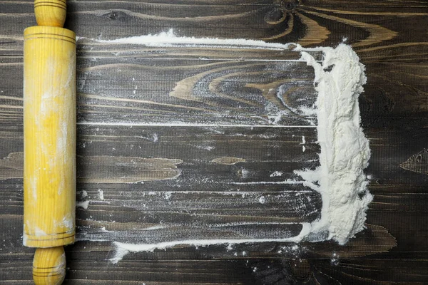 Rolling Pins Flour Dark Wooden Table Top View Free Copy — Foto Stock