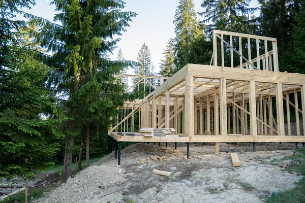 Stavba Dřevěného Domu Horském Lese — Stock fotografie