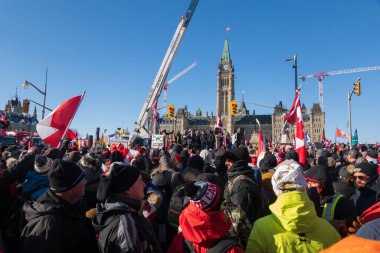 Kamyoncular Ottawa, Kanada 'da protesto etti