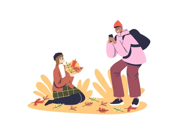 Young Couple Enjoy Taking Photos Yellow Autumn Leaves Park Forest — 스톡 벡터