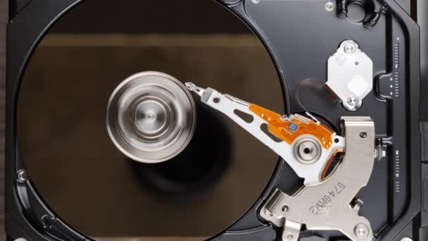 Hard disk drive mulai — Stok Video