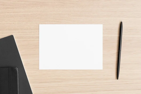 White Invitation Card Mockup Workspace Accessories Wooden Table 5X7 Ratio — ストック写真