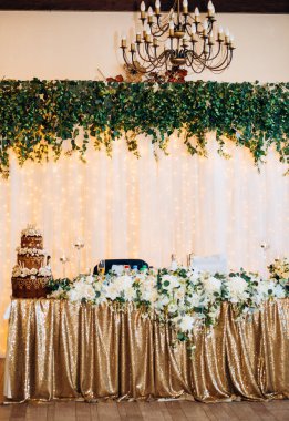 Tanrı Düğün Yemeği Resepsiyon Masası Hazırlandı, Altın ve Yeşil Madalya