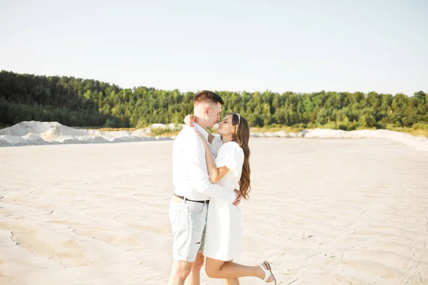 Cute Couple Hugging Sand Quarry Sunny Day — Stock fotografie