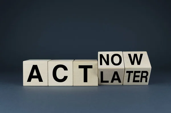 Act Now Later Cubes Changes Words Act Now Act Later — Stock Photo, Image