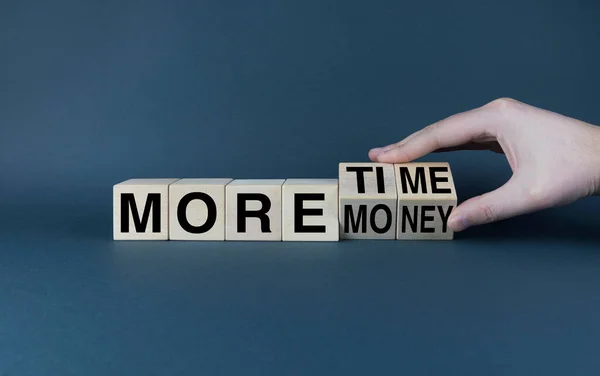 Más Dinero Más Tiempo Cubos Forman Palabras Más Dinero Más — Foto de Stock