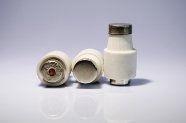 Klasik elektrik sigorta